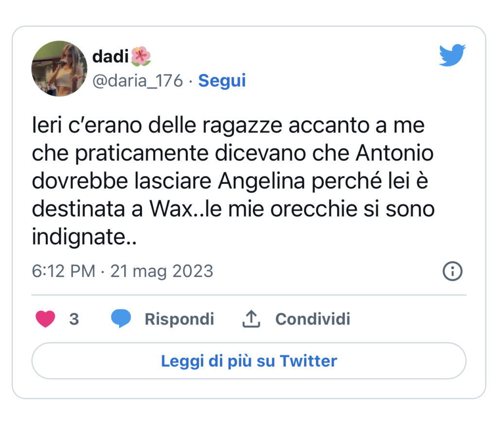 Amici, Angelina con il suo fidanzato, le fan urlano per Wax 3