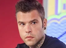 Fedez beccato in discoteca mentre bacia un altra ragazza 1