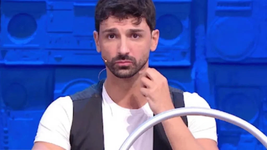 Amici, Raimondo Todaro lascia il Talent, ecco chi prenderà il suo posto 2