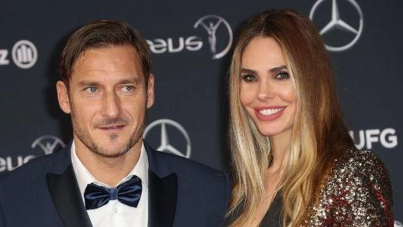 Ilary Blasi denuncia Francesco Totti 1