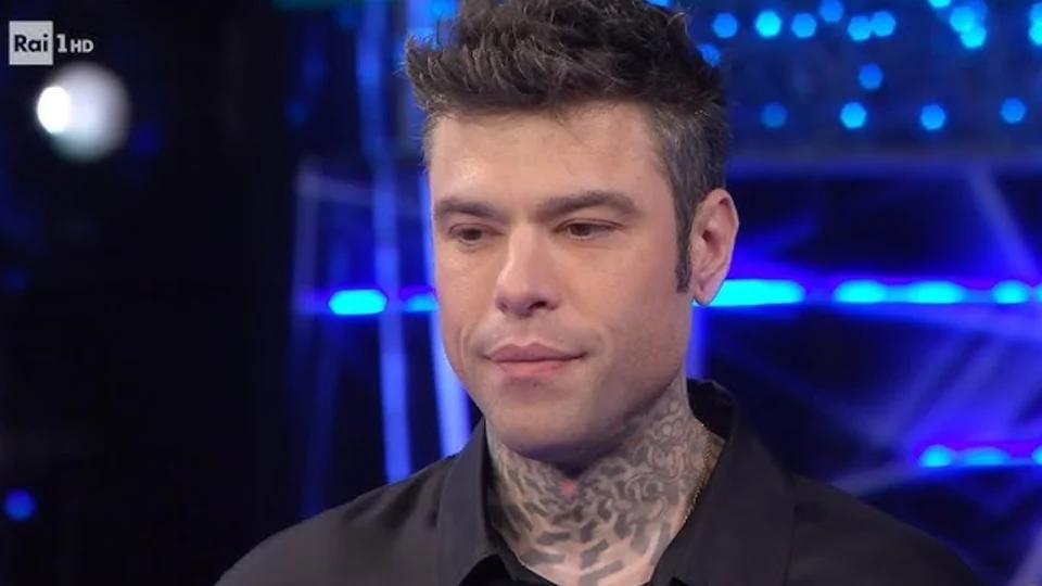 Fedez ospite a Sarà Sanremo preoccupa il web 1